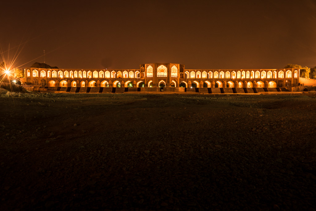 At in night in Isfahan sex Isfahan at